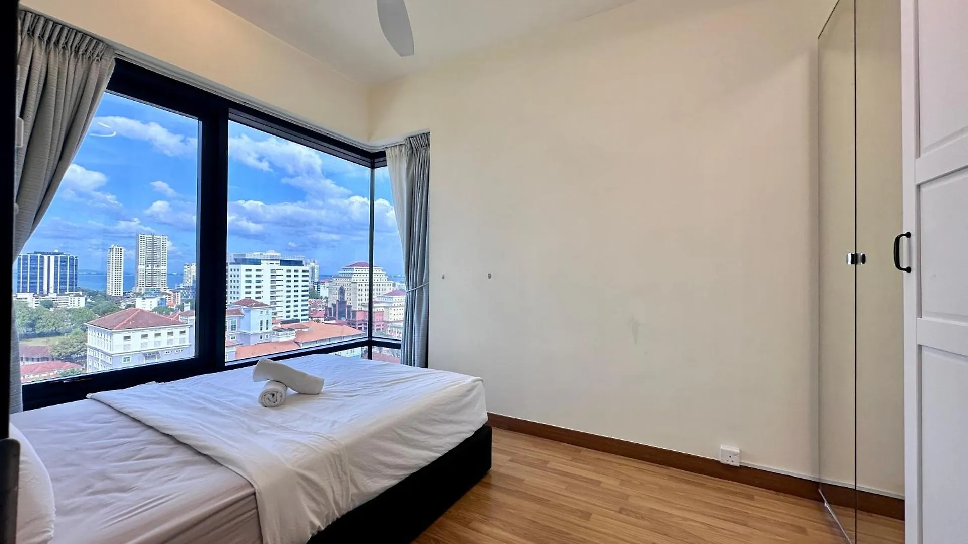 New Georgetown Tropical Macalister 218 Homestay 9Pax To11Pax Heng 0*, George Town