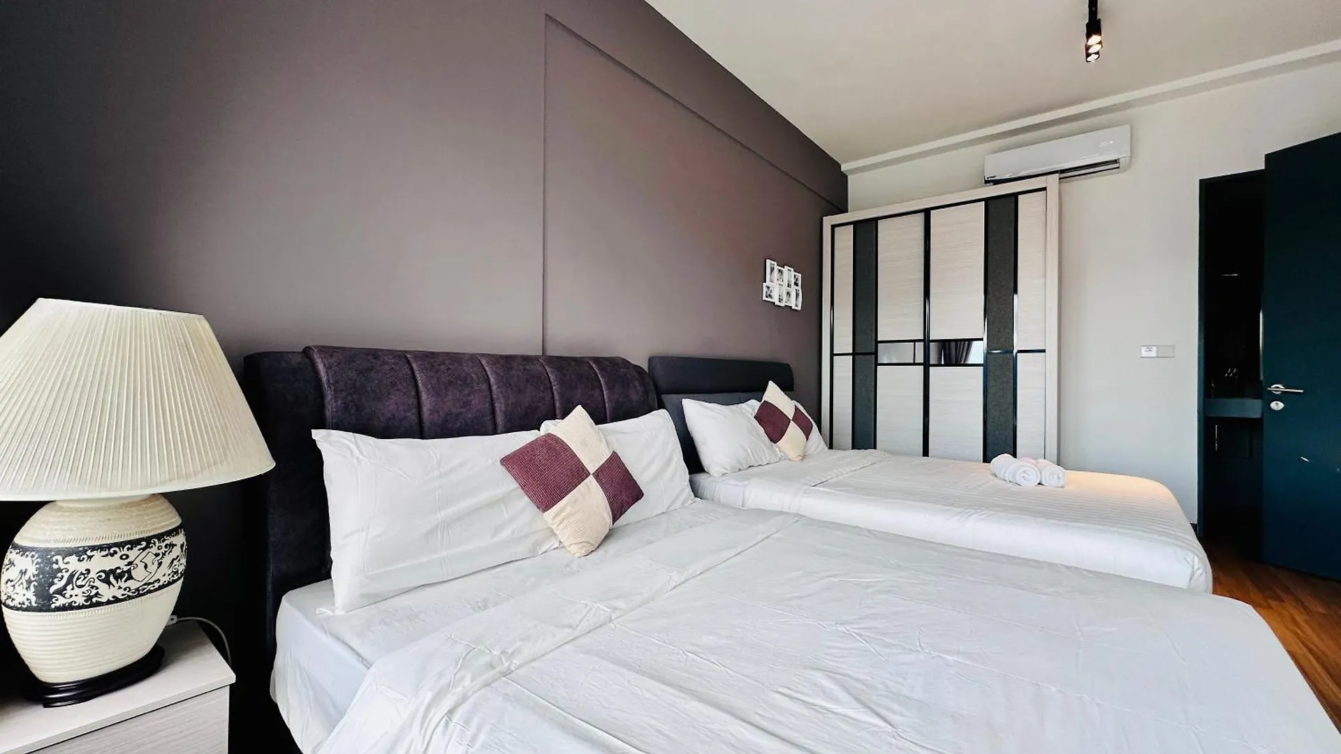 New Georgetown Tropical Macalister 218 Homestay 9Pax To11Pax Heng 0*, George Town